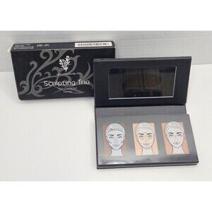 Younique Sculpting Trio Contour in Medium New in Box